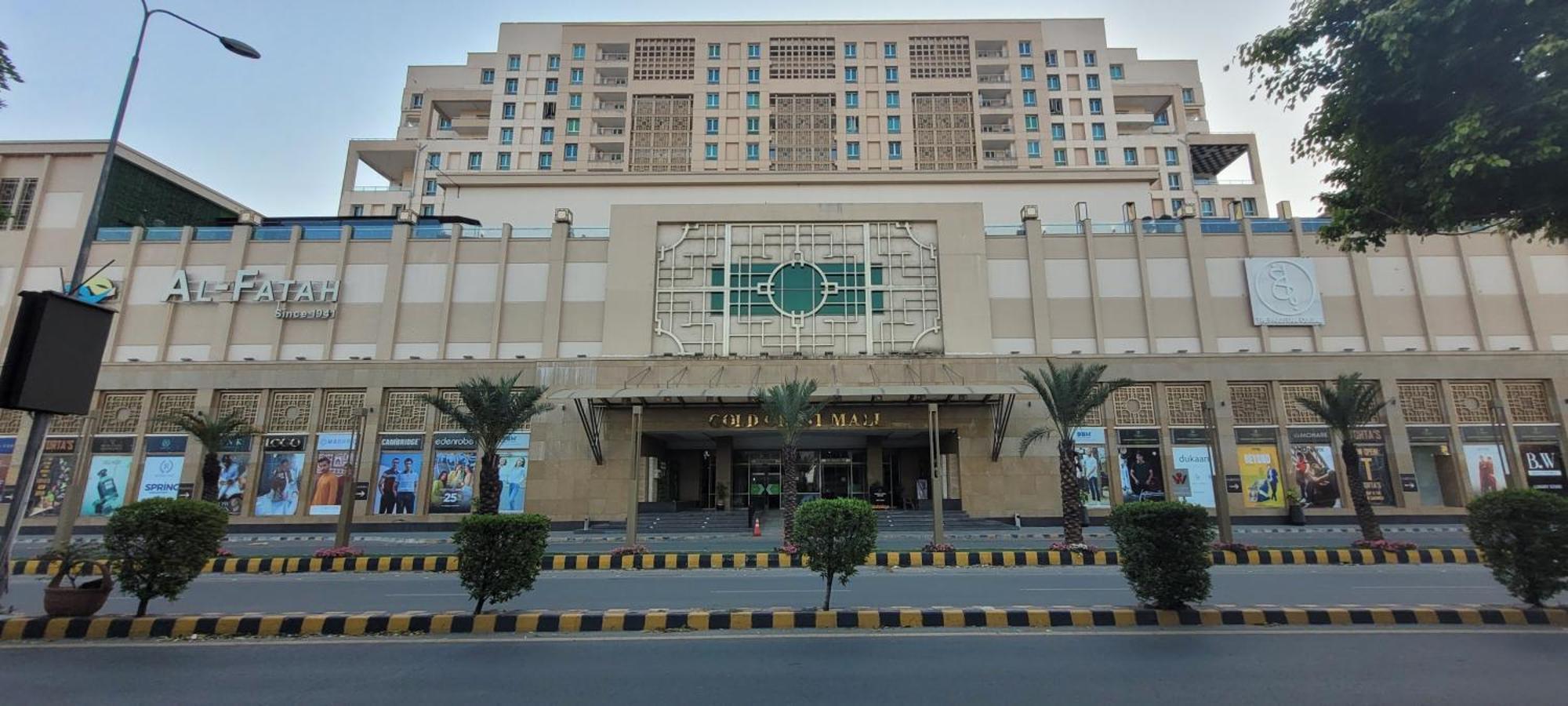 Goldcrest Luxury Apartments Lahore Eksteriør bilde