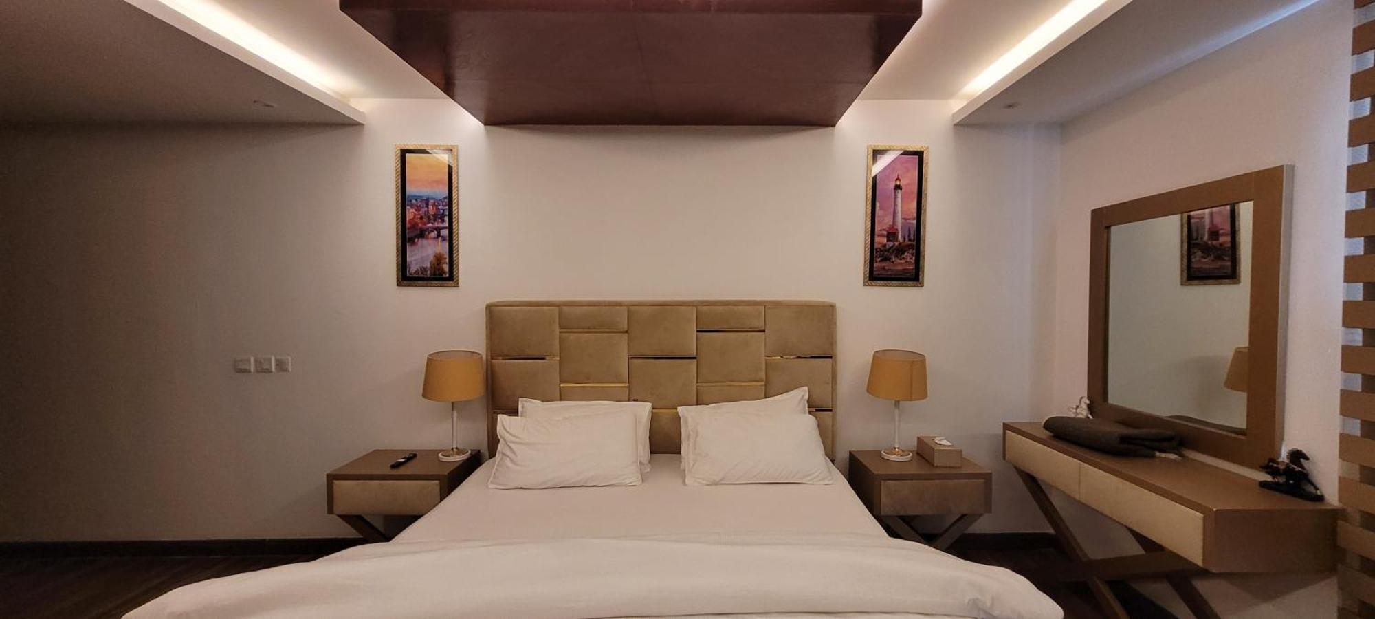 Goldcrest Luxury Apartments Lahore Eksteriør bilde